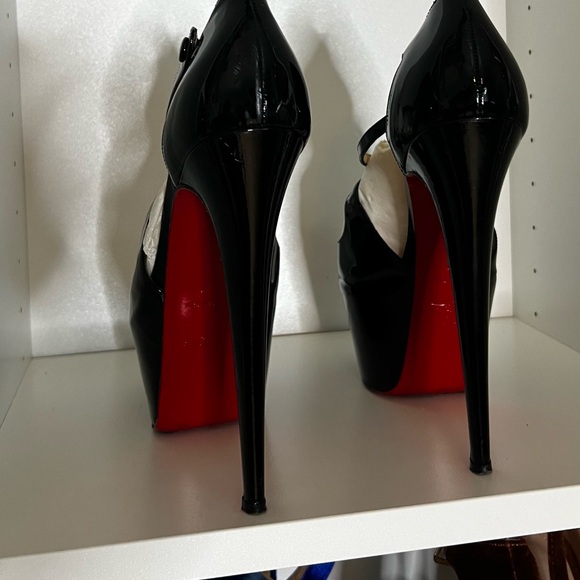 Christian Louboutin Platform Heels Size 40 - Picture 7 of 7